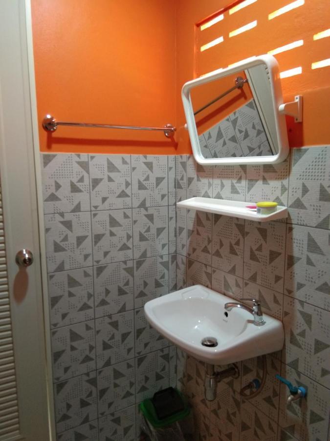 Baan Gebsup บ้านเก็บทรัพย์ Jaunoj-sziget Kültér fotó